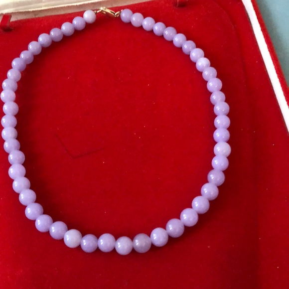 Jewelry - 🆕Brand New Pretty Lavender Purple Jade Necklace
